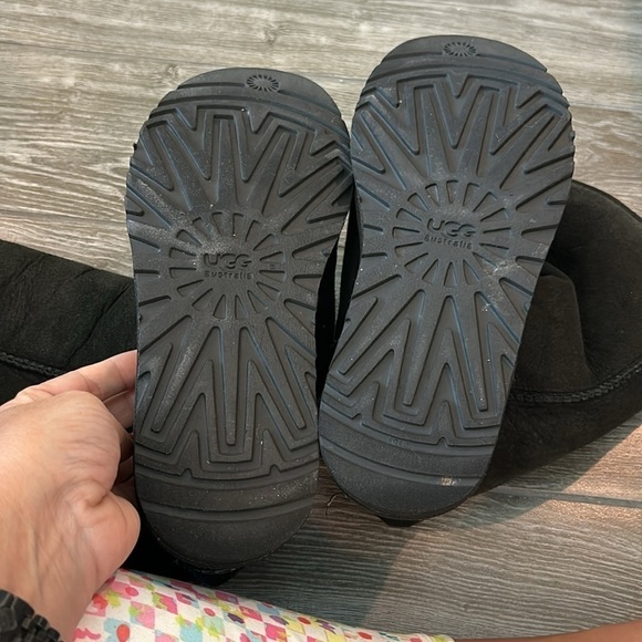 EUC Ugg Black Classic Tall style 5815 Size 7 - Picture 8 of 8